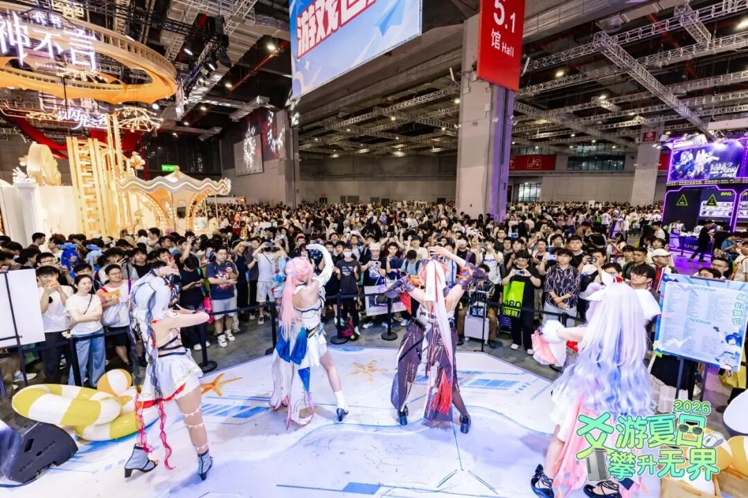 【展会直击】BW 2026圆满收官 泰坦军团三展台引爆全场！4K OLED双旗舰与裸眼3D显示器齐亮相！ · 现场与资料图片